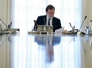 MC i els col·legis mèdics rebutgen la decisió del govern espanyol d’aplicar l’article 155 de la Constitució