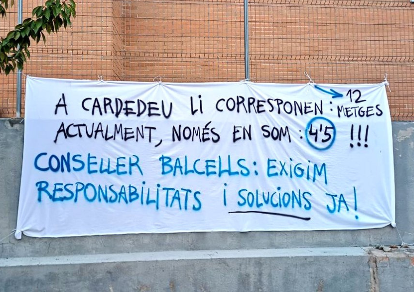 Pancarta dels treballadors del CAP Cardedeu