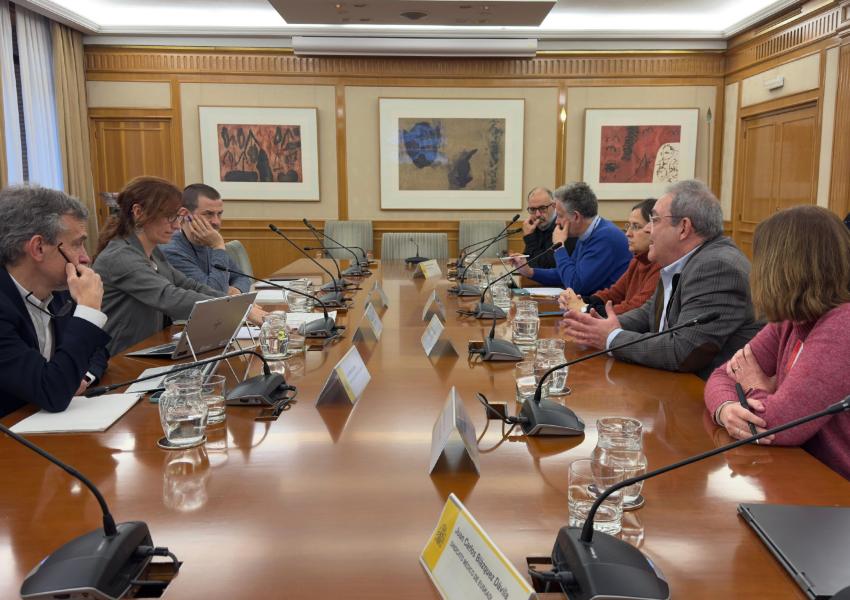 Reunió de MC, AMYTS i SME amb la ministra de Sanitat, Mónica García, a la seu del ministeri a Madrid.