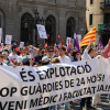 Concentració de facultatius a la Plaça de Sant Jaume